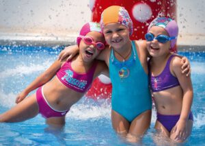 Bộ Đồ Bơi Cho Bé Gái Thời Trang Và Bảo Vệ Tuyệt Vời