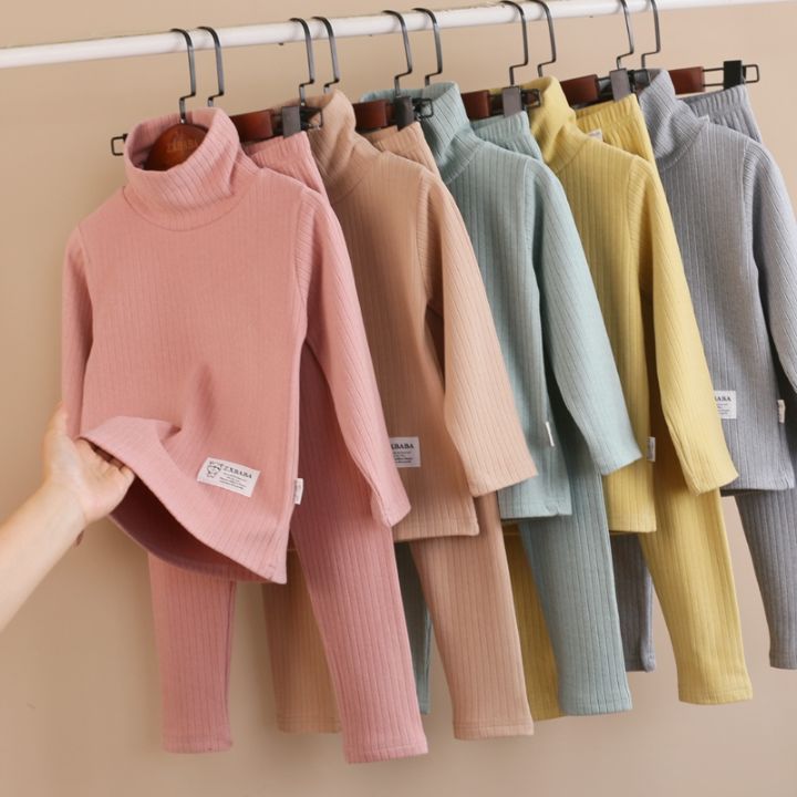 Khám phá bộ sưu tập đồ mùa thu cho bé gái 2024 phong cách và ấm áp