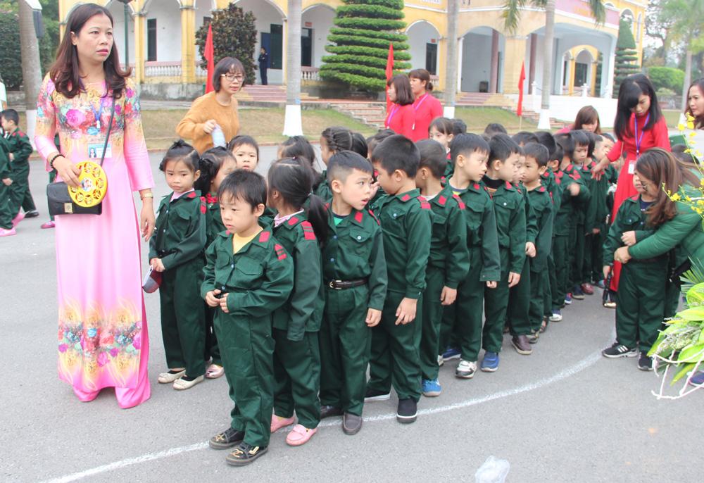 Đồ bộ đội cho bé – Phong cách năng động và cá tính