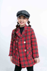 Sỉ Áo Khoác Bé Gái: Những Mẫu Thiết Kế Đáng Yêu Cho Mùa Đông